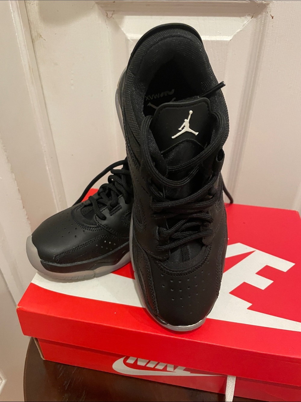 AIR JORDAN POINT LANE YOUTH SIZE 4Y BLACK ICE Basketball Sneakers